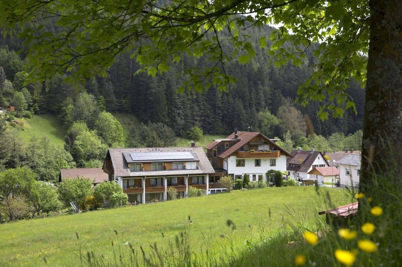 Isoldes Landhaus Baiersbronn Exterior foto